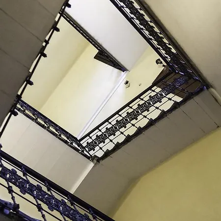 Apartment Andrassy 91 *